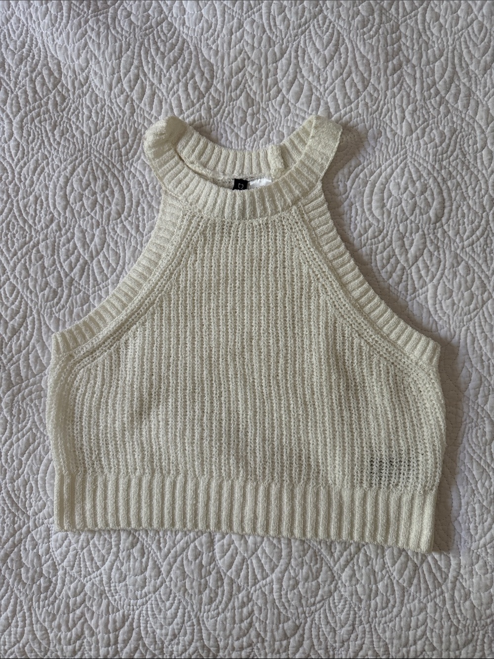 ✨4/$20 H&M Cream Knit Halter Crop Top - Picture 1 of 2